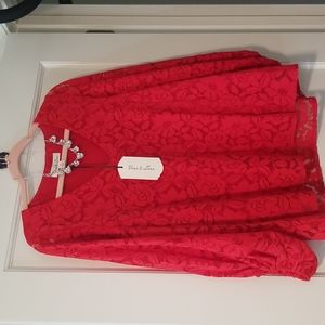 Vine & Love lined lace blouse Plus necklace and earrings